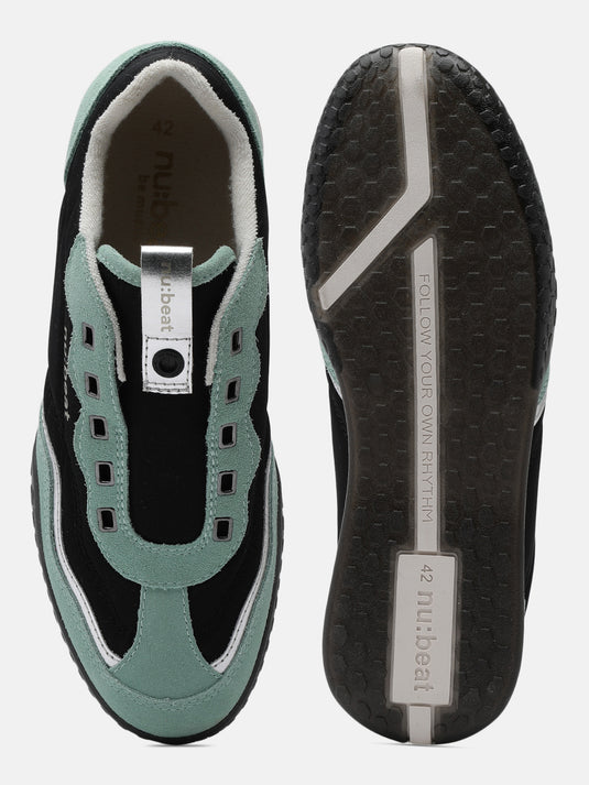 AREA909 Black & Light Green Slip-On Sneakers